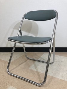 コクヨ製/パイプ椅子/グリーン　若干切れ目ありだから安い！