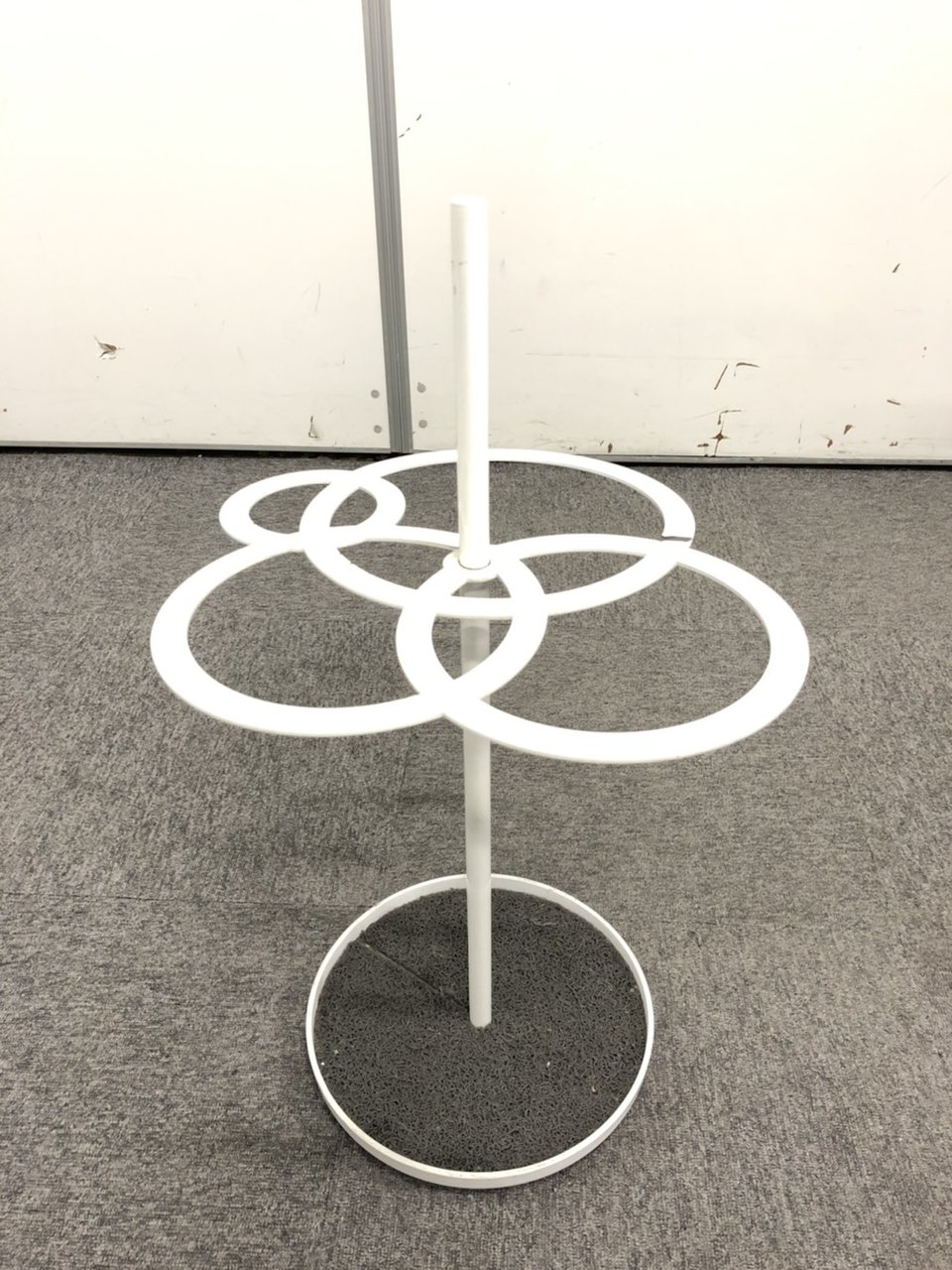 傘立て｜おしゃれなデザインで玄関付近のインテリアとしても良品かも？！
                        その他シリーズ
                                    中古
            