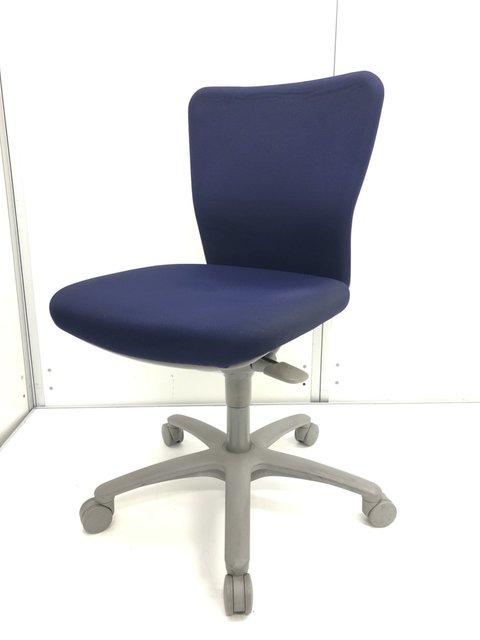 【中古】カロッツァ  CK33GR FS19 オカムラ（okamura） 肘無ローバックチェア