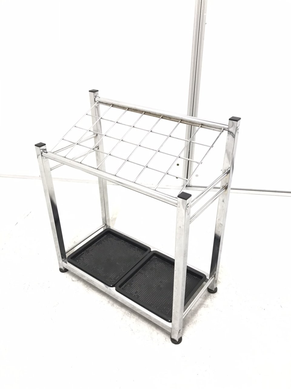 【傘立て入荷】シンプル/24本/シンプル/清潔感/コスパ〇/おしゃれ/高品質
出入り口に1台いかがですか？　★
                        その他シリーズ
                                    中古
            