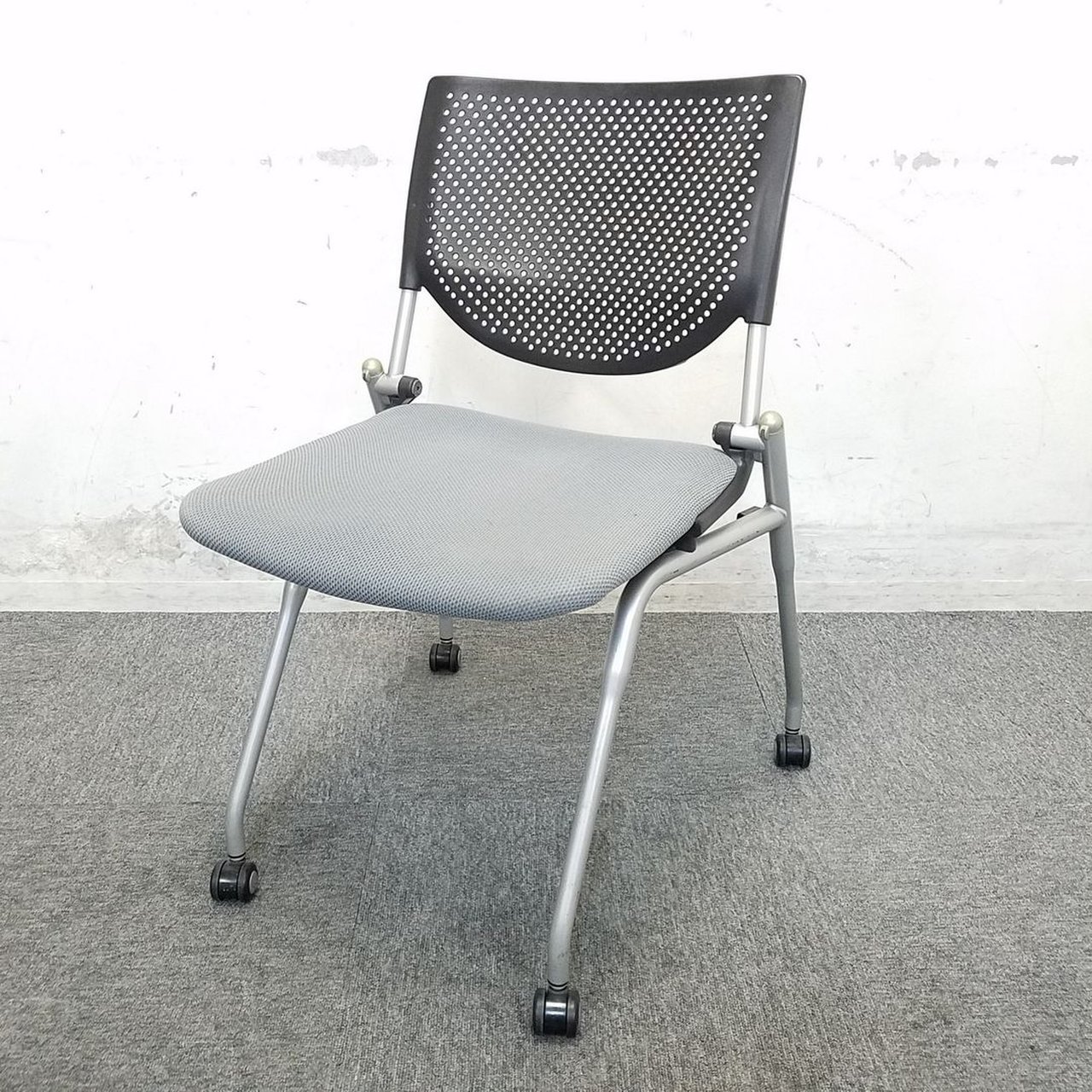 【良品入荷！】トップメーカー！オカムラ製プロスタックチェアがお手頃価格で！　会議　入替　起業　ミーティング
                        プロスタック 
                                    中古
            