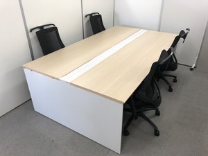 【フリーアドレスデスク＋エフチェアセット】(天板新木目)】内田洋行製フリーアドレスデスW2400mm【アルセナ】