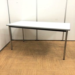 【シンプルなデザインでどんな事務所にもマッチします】4本脚タイプ