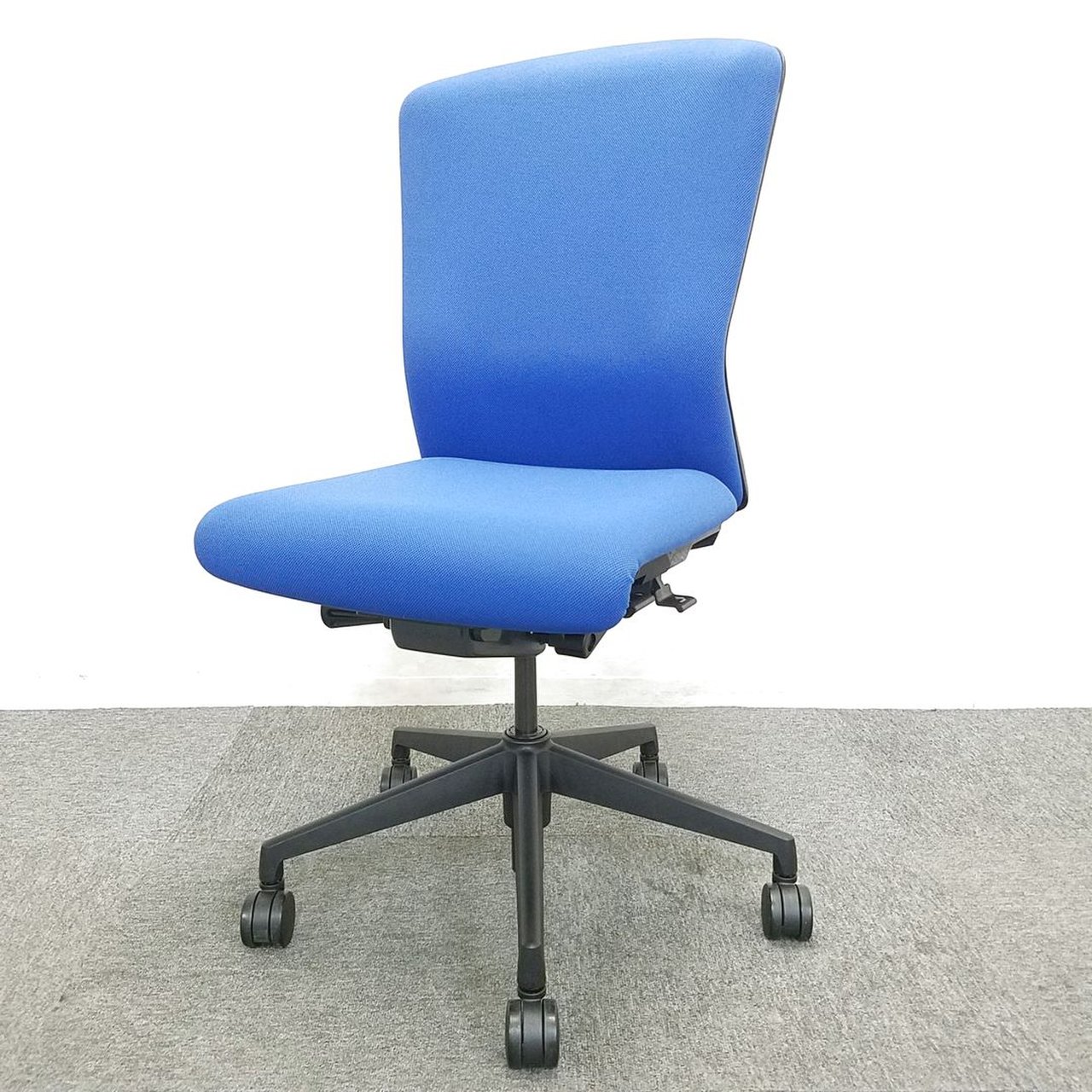 【3脚入荷】内田洋行の最新シリーズ「エルフィ」が入荷しました！中古　オフィスチェア　高級チェア　在宅ワーク　テレワーク　インフルエン
                        エルフィ
                                    中古
            