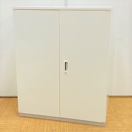 清潔感のあるホワイトカラーで人気です。