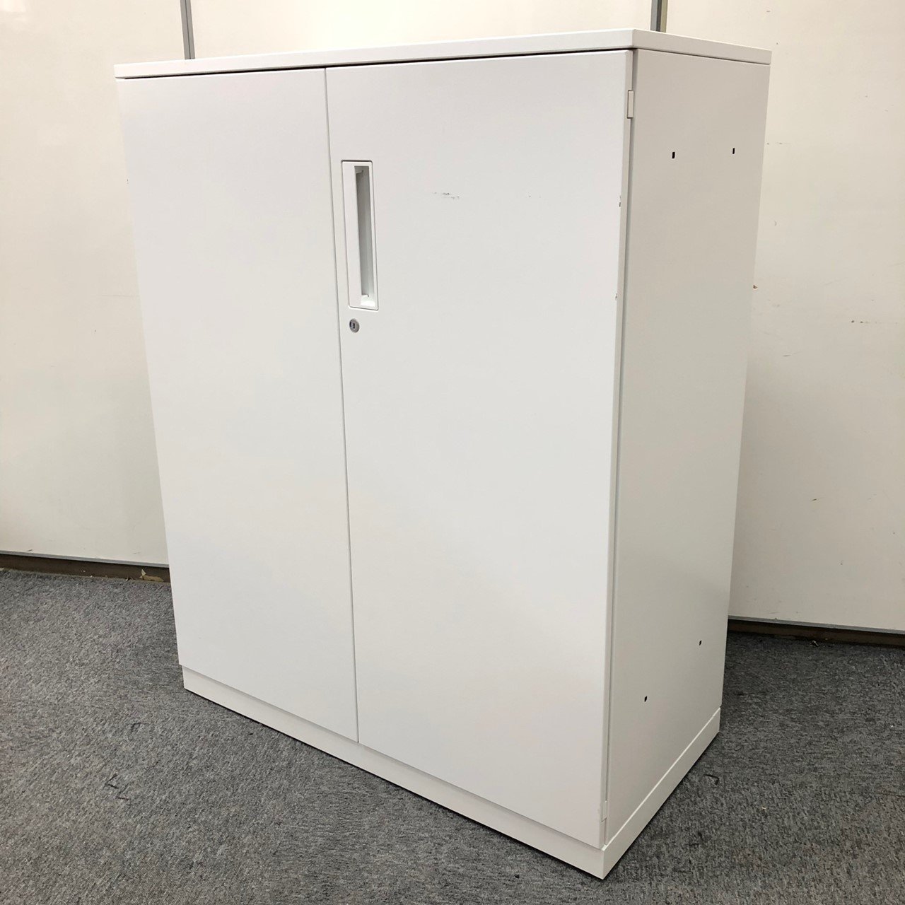 【天板付き】【カウンター代わりにどうぞ】【ホワイト】【京都・滋賀】【京都東寺店限定　ご来店限定割引10％OFF　スタッフに仰ってくださいませ。】
                        エディア 
                                    中古
            