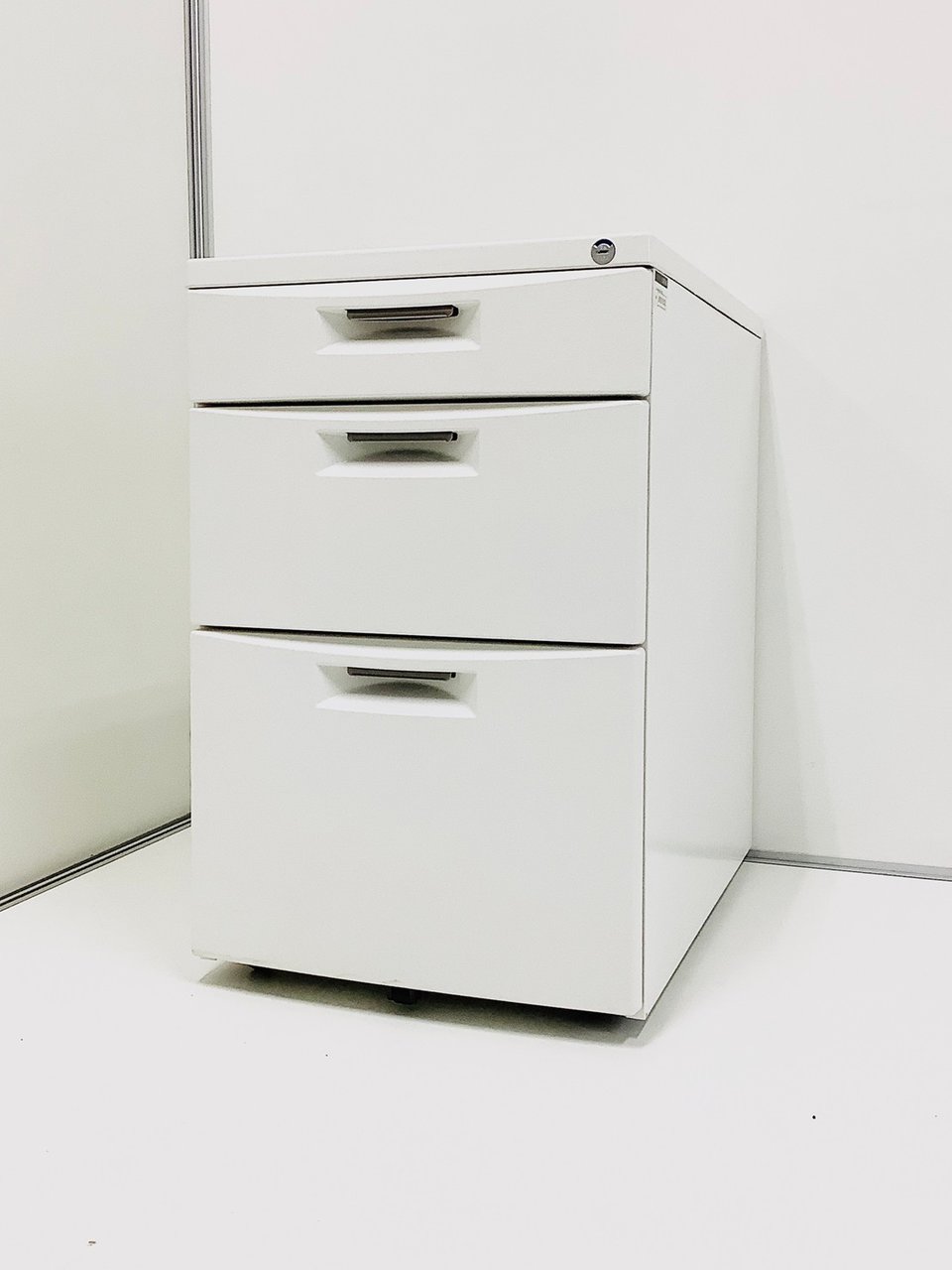 大人気／定番／稀少品／ホワイト　◆ITOKI／イトーキ　◆CZ　※本体カラー：ホワイト
                        CZ 
                                    中古
            