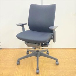 可動肘でベストポジションキープ！メッシュチェアで通気性もバツグン！