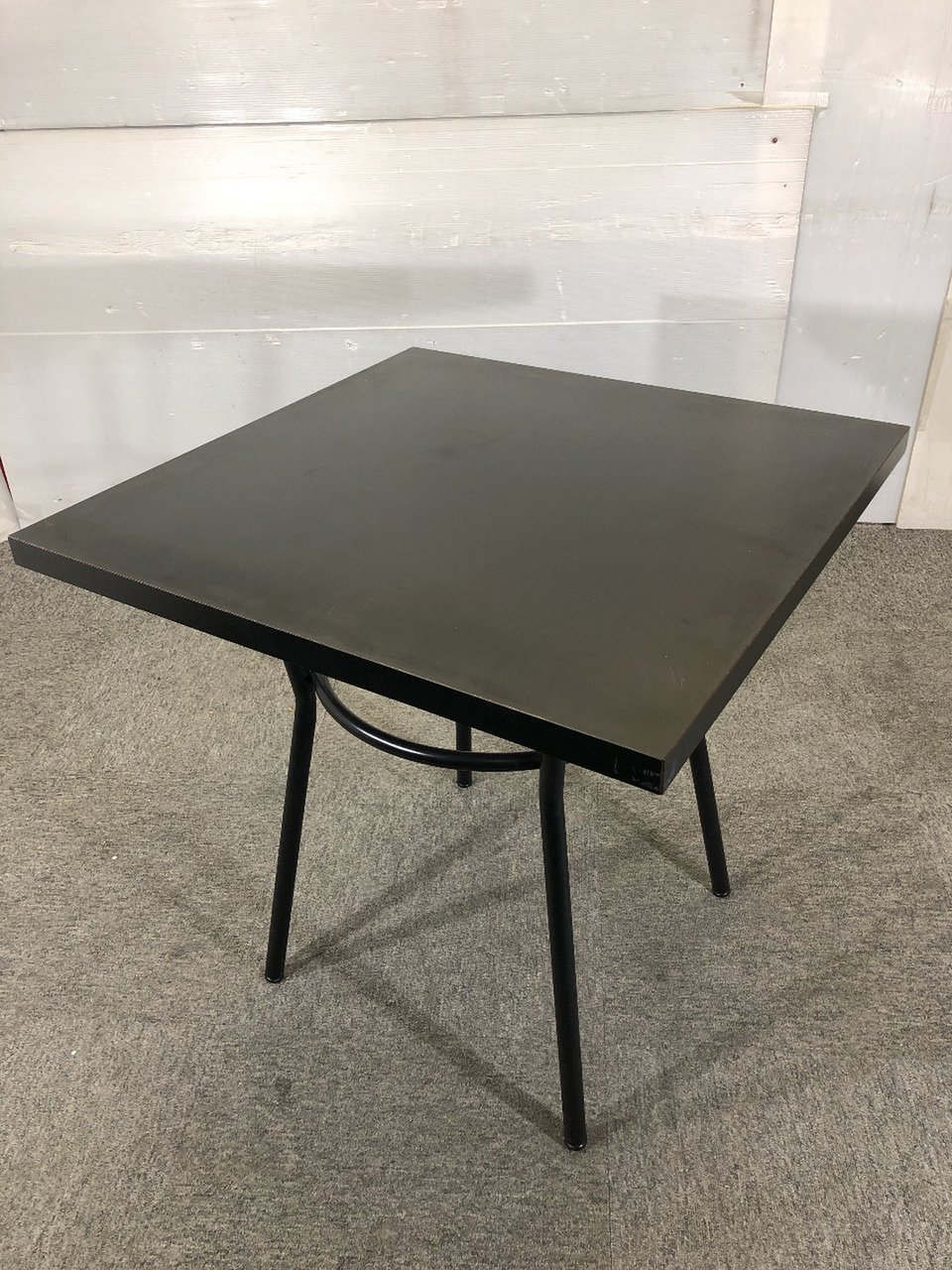 【角テーブル】【ブラック】【オシャレ】【福岡】
                        その他シリーズ
                                    中古
            