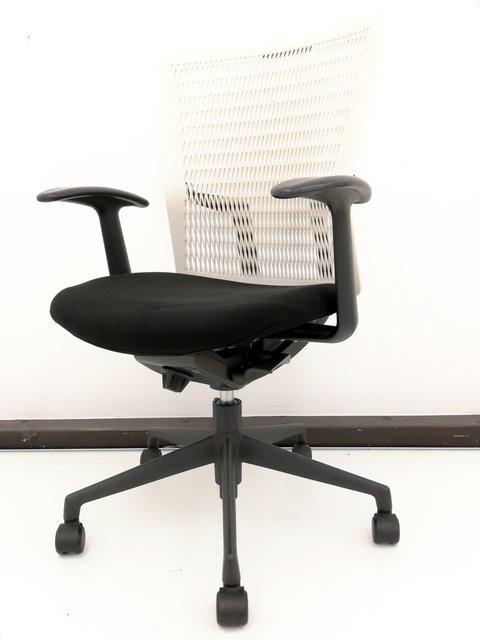 【中古】アクトディア  AA-10W ウチダ（UCHIDA) 肘付ローバックチェア