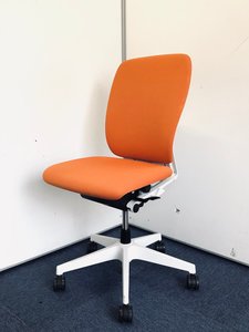 【在庫入替セール】おしゃれは足元から♪ ホワイト脚がオフィスを華やかに【現行機種】