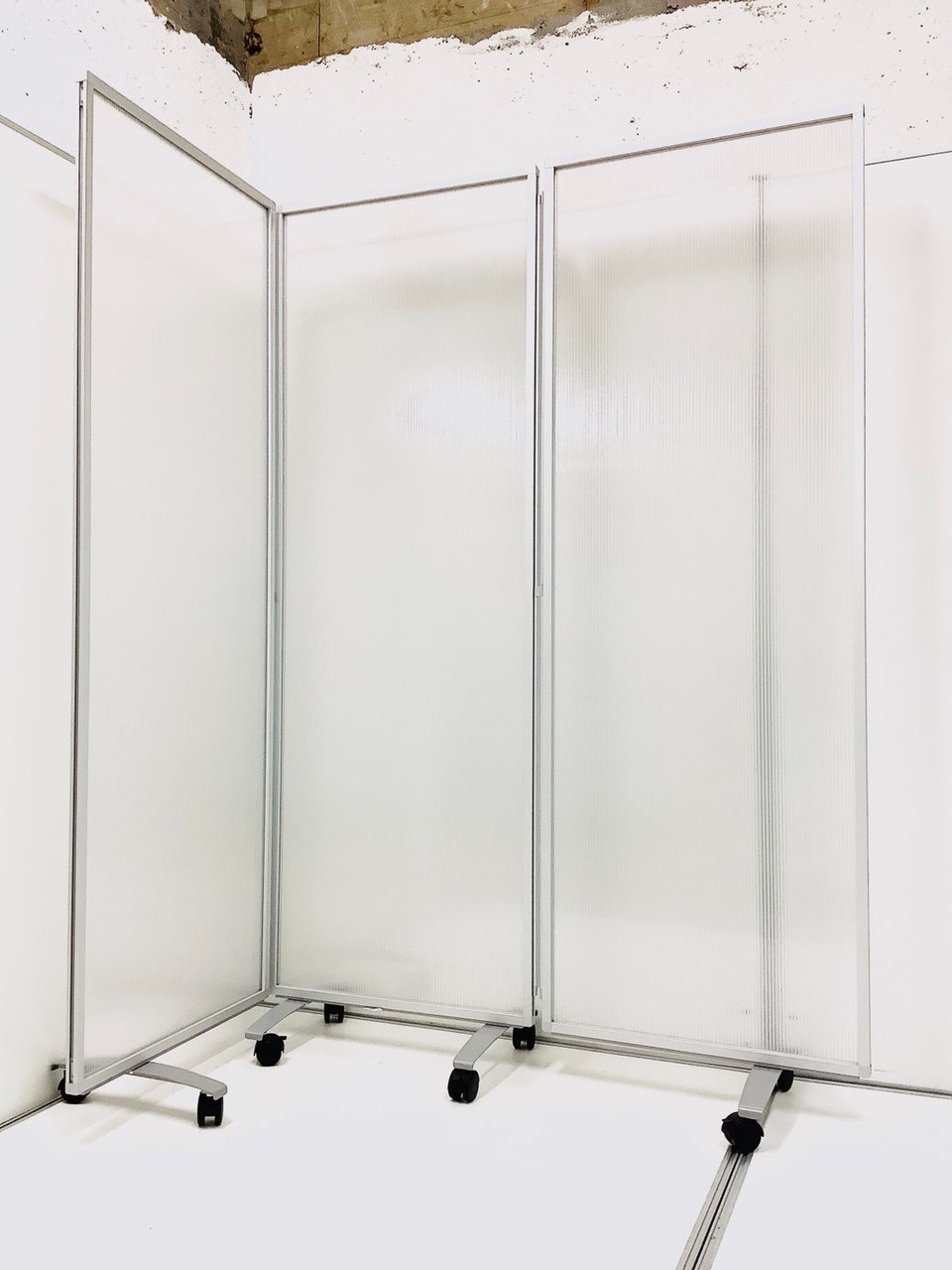 展示品／未使用品／大人気／収納／3連パーティション　※※半透明タイプ※※
                        その他シリーズ
                                    新古品
            