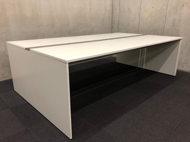 【withコロナで固定席の見直しを!!】テレワークで出社率が下がった空席の無駄を無くす!! オフィスの新しい働き方に!! フリーアドレス イトーキ インターリンク ホワイト W2400 θ