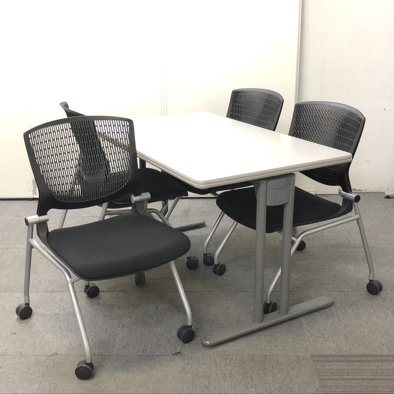 【1セット限定】ウチダ｜ミーティングセット｜様々な用途で使える多目的なセットです。【関西在庫数ナンバーワン・尼崎店】
                        その他シリーズ
                                    中古
            