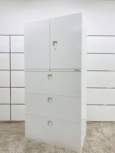 20台ほど揃います！【上下左右の4方向から扉を開けれる！】女性に優しい高さ1800人気のシリーズ！オカムラ　レクトライン