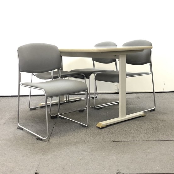 【中古】その他シリーズ  オカムラ（okamura） ミーティングテーブル（会議机）