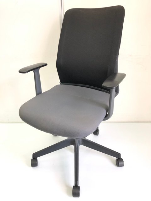 【中古】アガタS  CRS-123876 コクヨ（KOKUYO） 肘付ハイバックチェア