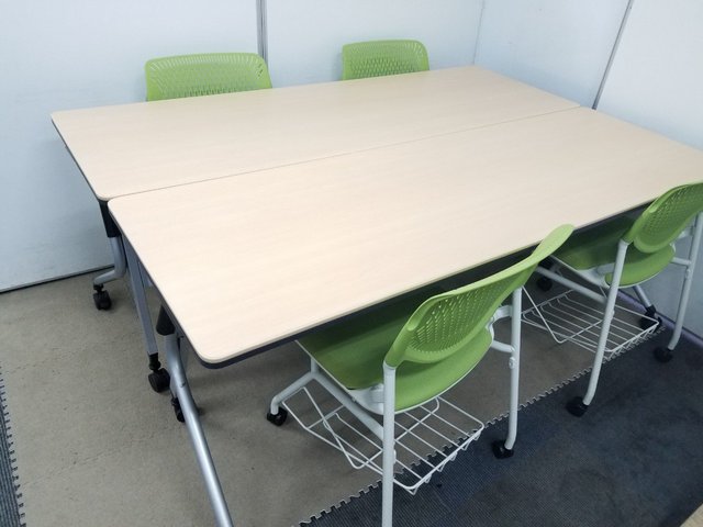 【中古】リネロ2  プラス（PLUS） スタックテーブル(長机/折りたたみ/会議用)