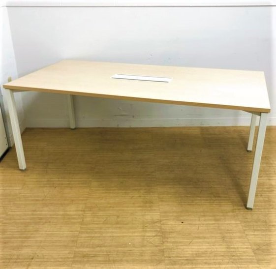 【中古】ノティオ  6-168-8351 ウチダ（UCHIDA) ミーティングテーブル（会議机）