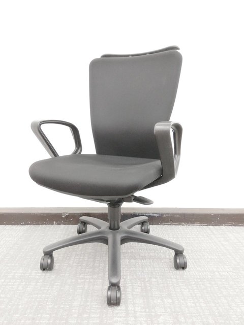 【中古】カロッツァ   オカムラ（okamura） 肘付ハイバックチェア