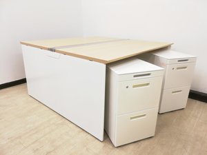 【幅1600㎜】お二人用コンパクトフリアドセット※配線カバー置き式ワゴン2台セット◆オカムラ製