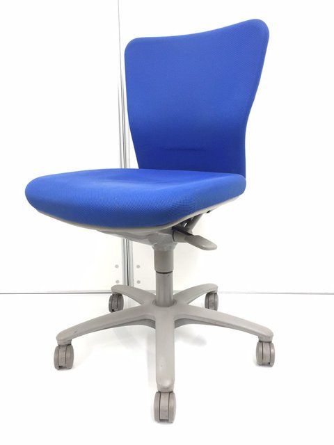 【中古】カロッツァ  CK33GR オカムラ（okamura） 肘無ローバックチェア