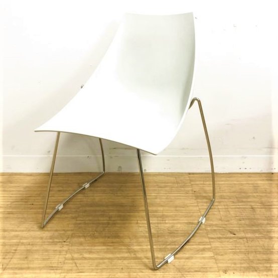 【中古】HOOP 6-112-4231 ウチダ（UCHIDA) スタッキングチェア