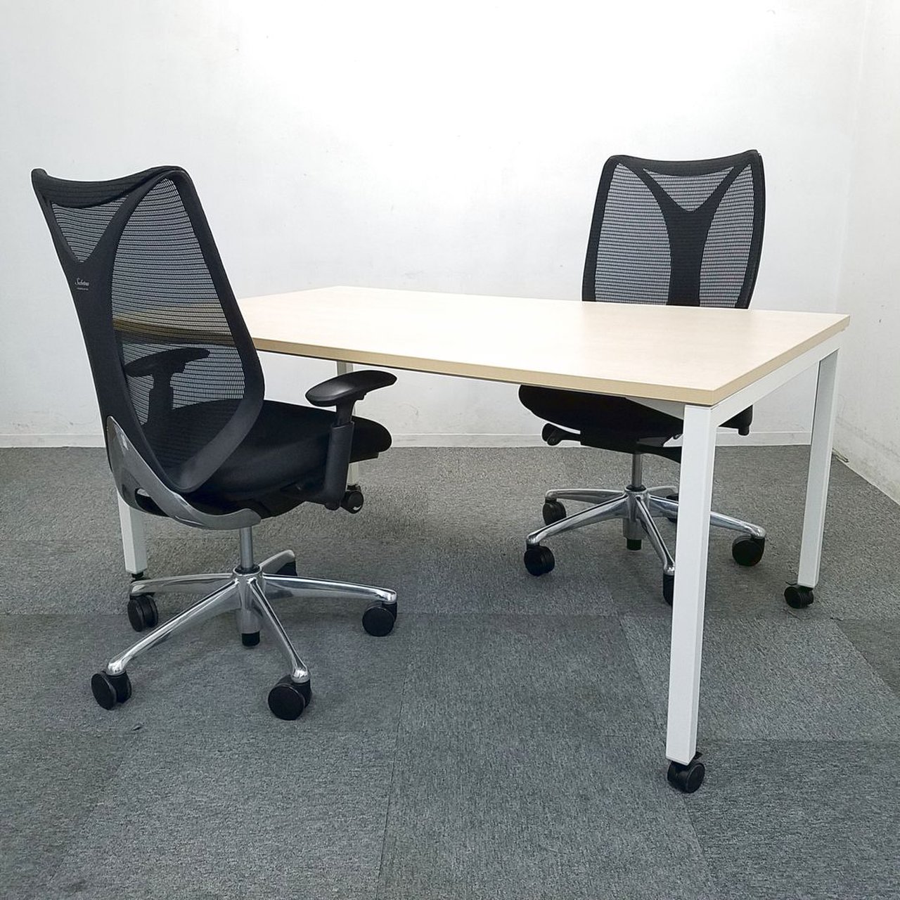 堺店オリジナル！組み合わせ自由！お洒落なセット商品ご紹介！中古　テーブル　ミーティング　会議　高級チェア　メッシュ
                        ノティオ(notio)
                                    中古
            