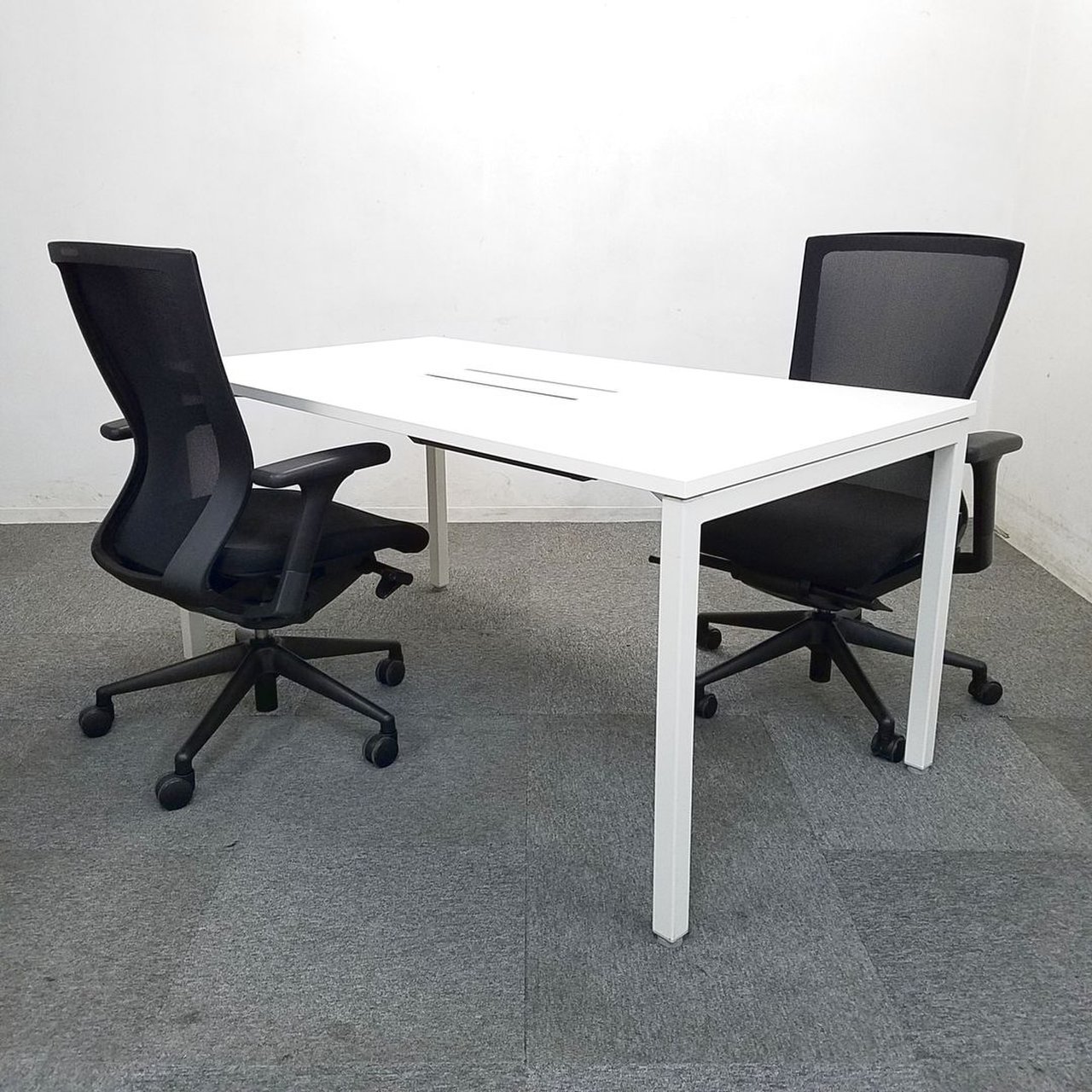 堺店オリジナル！組み合わせ自由！お洒落なセット商品ご紹介！中古　テーブル　ミーティング　会議　高級チェア　メッシュ　前傾
                        ノティオ(notio)
                                    中古
            