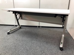 【ラスト1台につきお買い得！】■イトーキ製　サイドスタックテーブル　W1800×D600mm　ホワイト　幕板パネル付【ハイグレード】