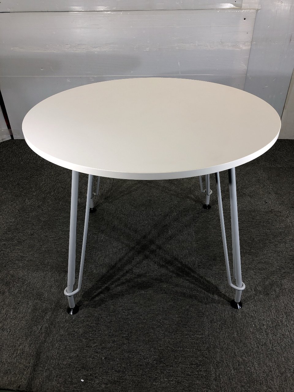 シンプルな丸テーブル/ホワイト入荷しました！
                        その他シリーズ
                                    中古
            