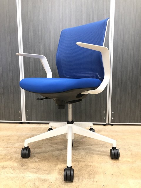 【中古】カリッサ   ウチダ（UCHIDA) 肘付ローバックチェア