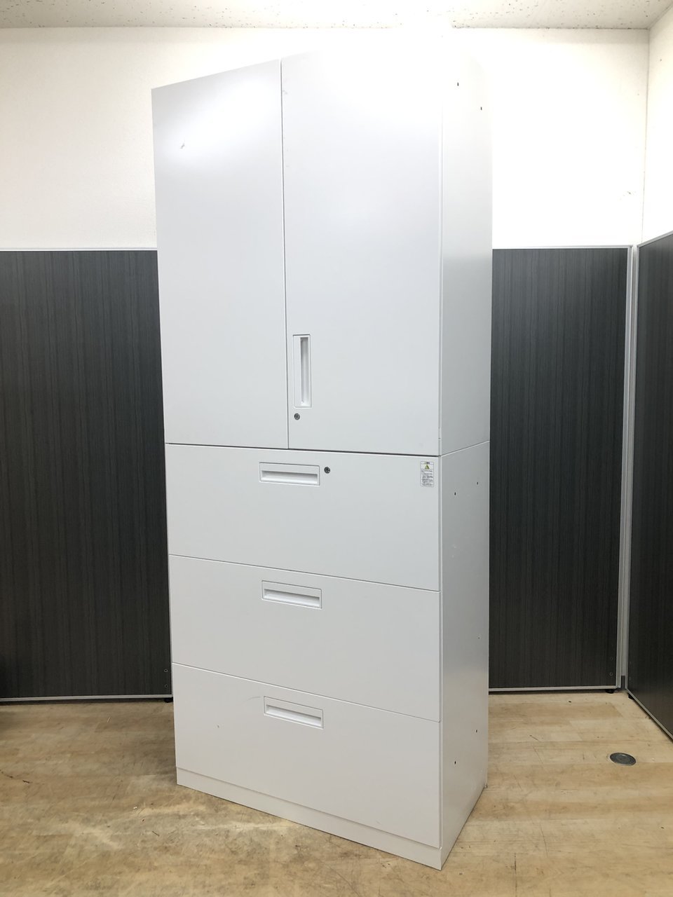 【10台入荷】女性にも使いやすいコクヨ　エディア【中古】【オフィス家具】【東京】【大阪】【愛知】【岐阜】
                        エディア 
                                    中古
            