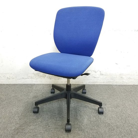 【中古】プラオ   イトーキ（ITOKI） 肘無ローバックチェア