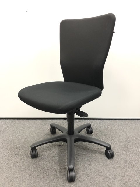 【中古】カロッツァ   オカムラ（okamura） 肘無ハイバックチェア