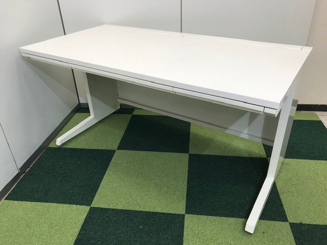 【中古】アドバンス   オカムラ（okamura） 平机