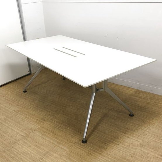 【中古】DD  DDD9-189WS-W9 イトーキ（ITOKI） ミーティングテーブル（会議机）