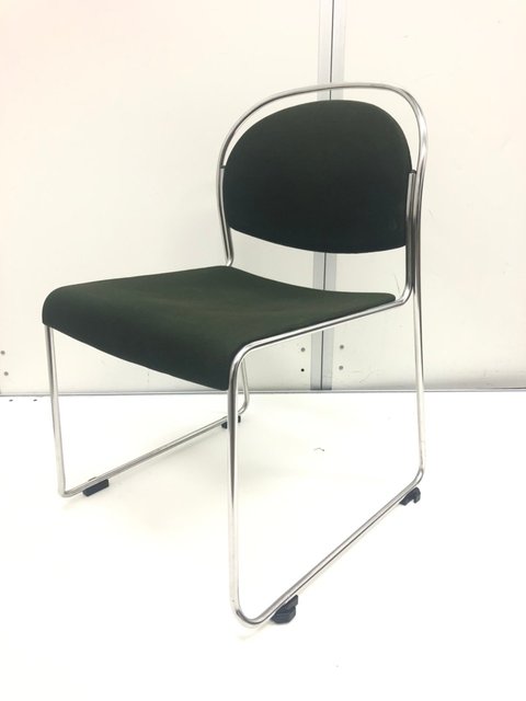 【中古】その他シリーズ KKR-300AE-Z9 T1 イトーキ（ITOKI） スタッキングチェア