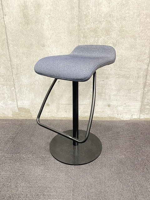 2018年製！【レア】【カウンターチェア】シックなオフィスに！カフェ調にもよく合います！【倉庫在庫品】