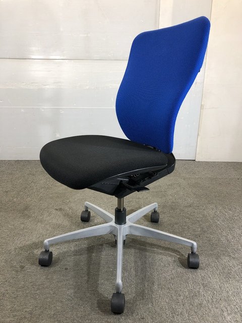 【中古】プラオ   イトーキ（ITOKI） 肘無ハイバックチェア