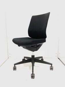 【現行機種】【2019年製】デュアルモーション対応。リラックス時と全集中時で背もたれの角度の使い分けに対応。｜拠点開設｜Aランク