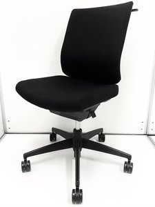 【尼崎店限定価格！！】コクヨ｜ウィザード2｜ブラックカラー｜肘無ローバックチェア！！【尼崎店限定価格】