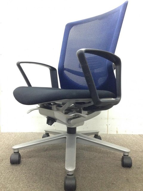 【中古】レジア   ウチダ（UCHIDA) 肘付ローバックチェア