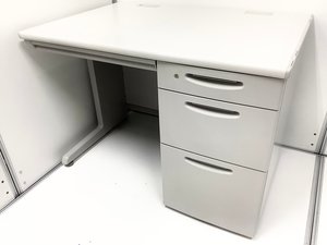 大人気／定番／品質良好　◆Okamura／オカムラ　◆SD-Vシリーズ　※本体カラー：ライトスモーク