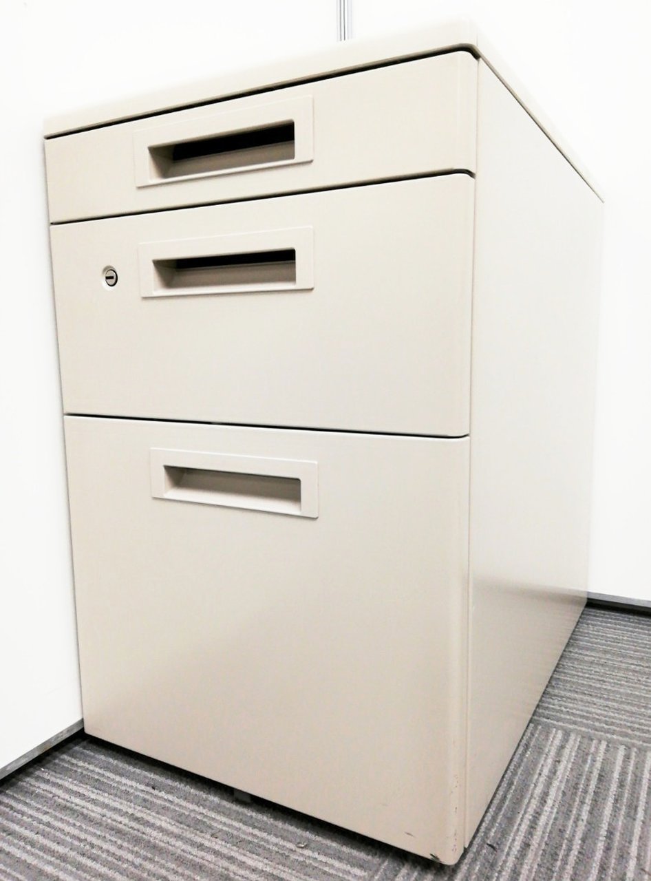 【3台限定入荷】コクヨ製の3段ワゴン 収納の拡張に！
                        ピクサ
                                    中古
            