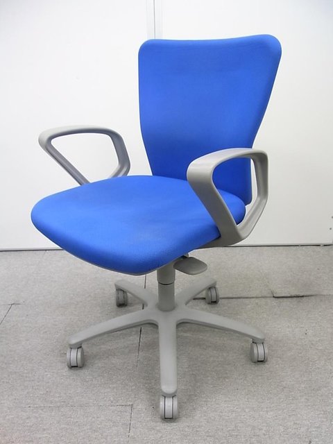 【中古】カロッツァ   オカムラ（okamura） 肘付ローバックチェア