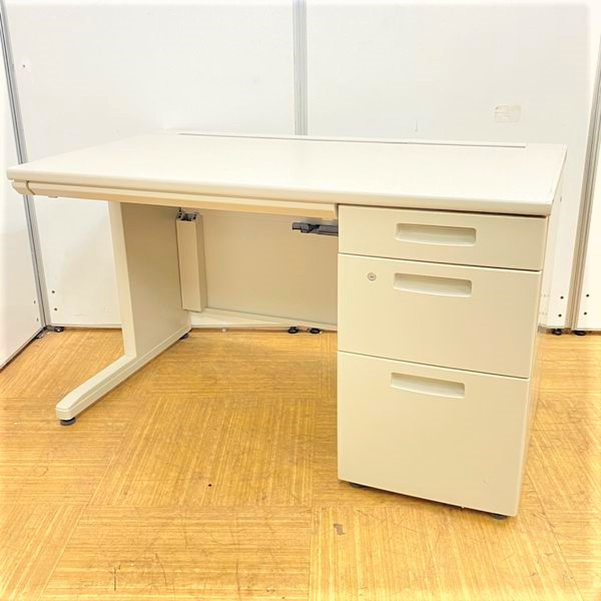 【定番シリーズ】国内メーカー品【事務員様に最適の幅1200㎜】
                        新MX 
                                    中古
            