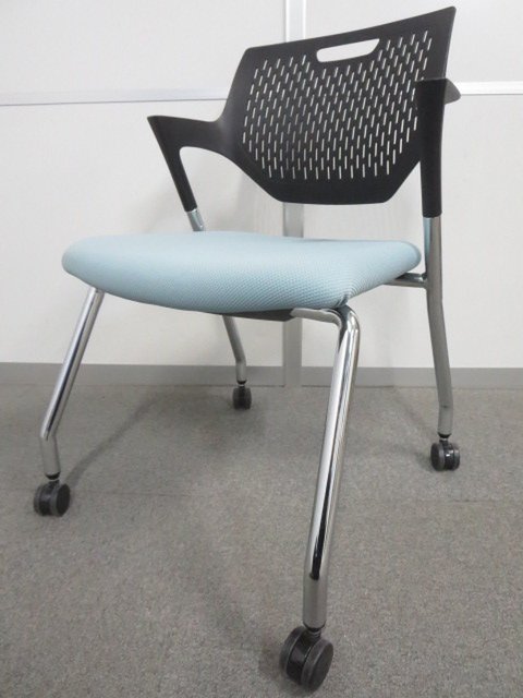 【中古】パート  9319RE-F002 オカムラ（okamura） スタッキングチェア