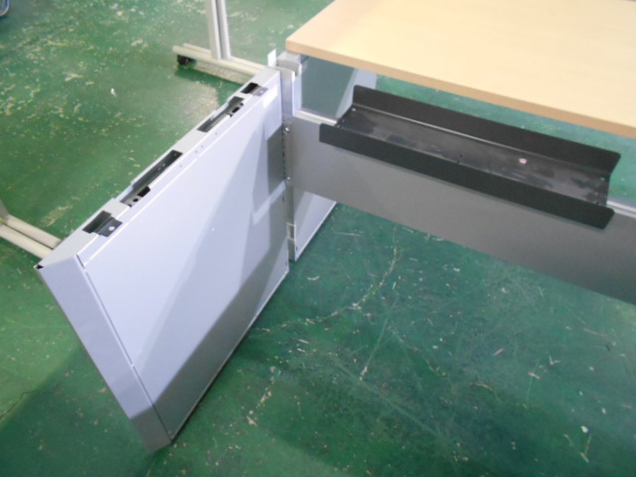 【ロット商品】コクヨ製｜ワークヴィスタ｜オフィスに人気のフリーアドレスデスク入荷致しました！【関西倉庫在庫】中古 オフィス 家具 レイ変 コロナ対策 ワークヴィスタ    中古 