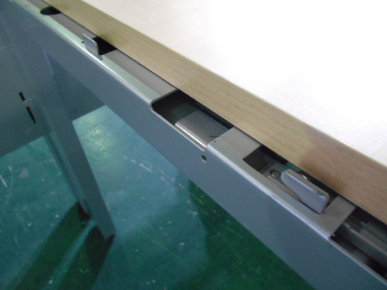 【ロット商品】コクヨ製｜ワークヴィスタ｜オフィスに人気のフリーアドレスデスク入荷致しました！【関西倉庫在庫】中古 オフィス 家具 レイ変 コロナ対策 ワークヴィスタ    中古 